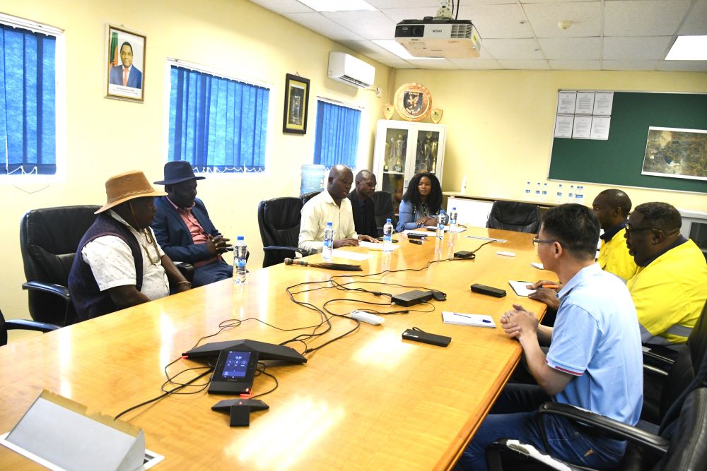 Weekly Cover Pic-Chief.JPG